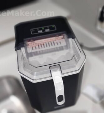 silonn slim21 ice maker on a kitchen counter